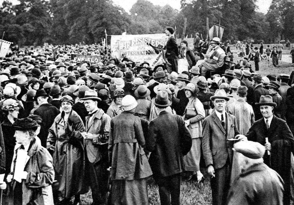 Anti-war meeting at Speakers' Corner, near Marble Arch, Hyde Park, London, c1920s-c1930s