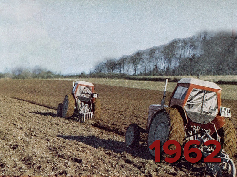 View volume: The Illustrated Sporting and Dramatic News, 1962.