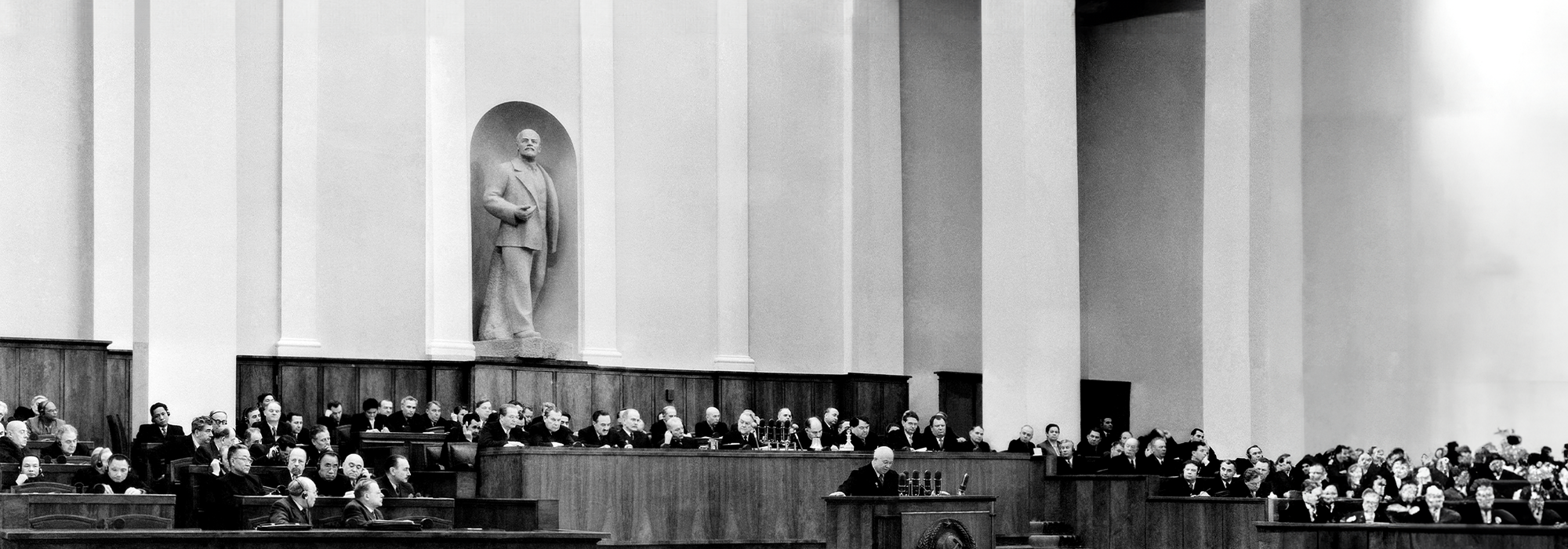 A black and white image of a session at the Grand Kremlin Palace.